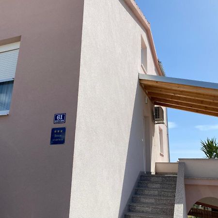 Three Bedroom Apartment Between Trogir And Split Kaštela Екстериор снимка