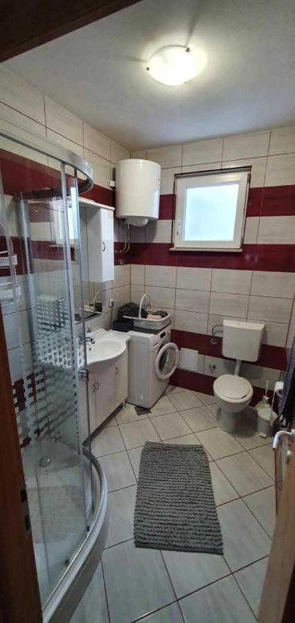 Three Bedroom Apartment Between Trogir And Split Kaštela Екстериор снимка